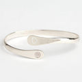 Engraved Mother Daughter Bracelets- Engraved Love Between Mother and Daughter Knows No Distance Bracelet