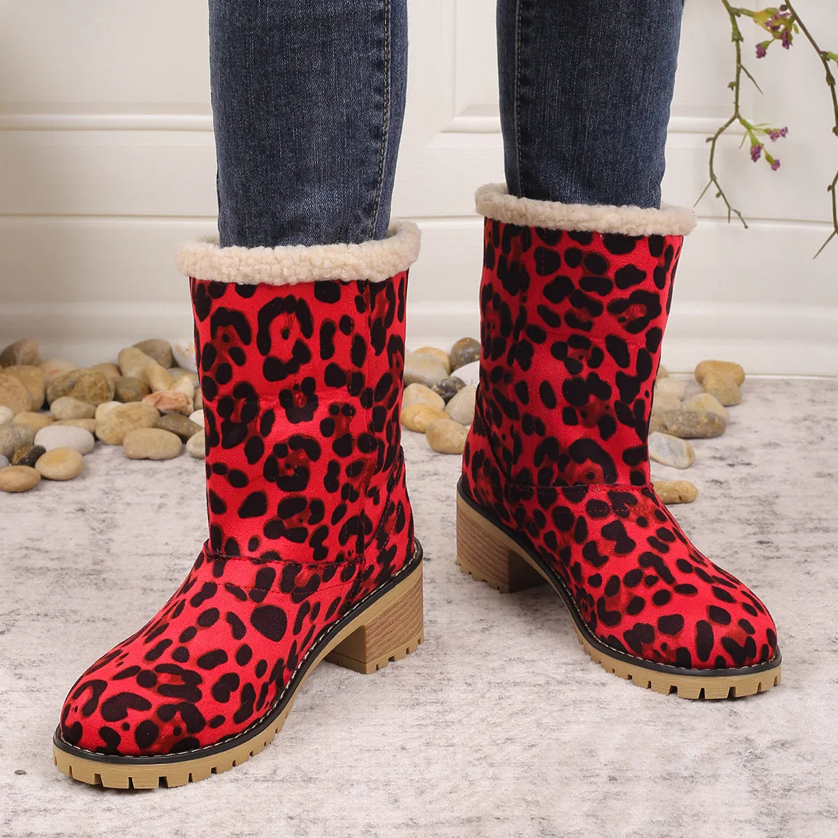 Women's Winter Snow Boots – Warm Comfortable Outdoor Shoes
