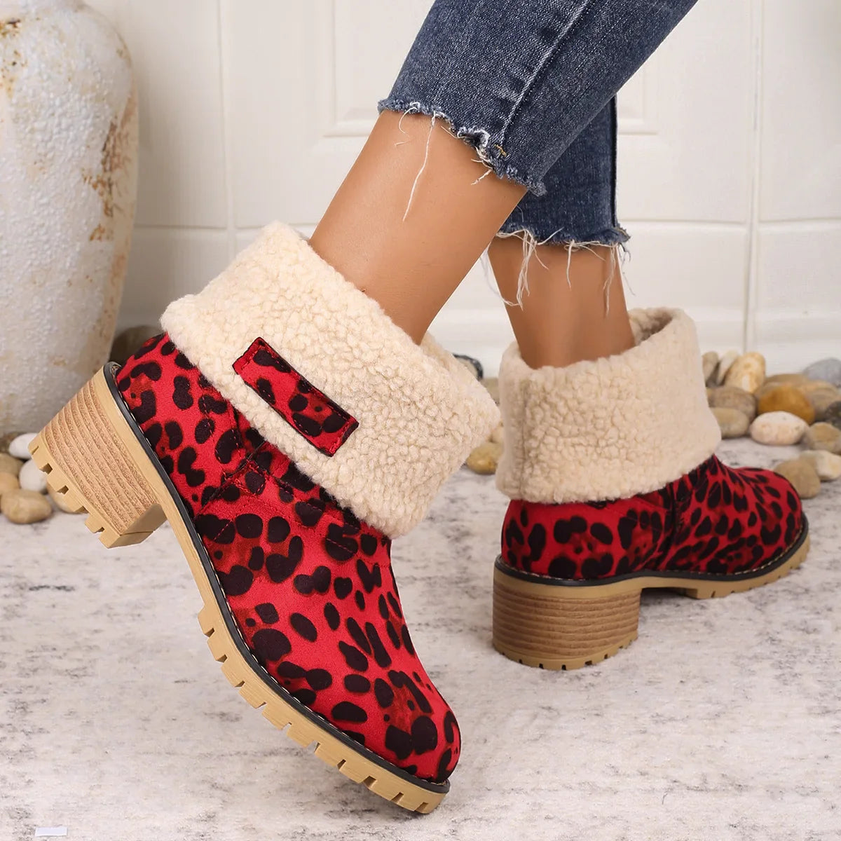 Women's Winter Snow Boots – Warm Comfortable Outdoor Shoes