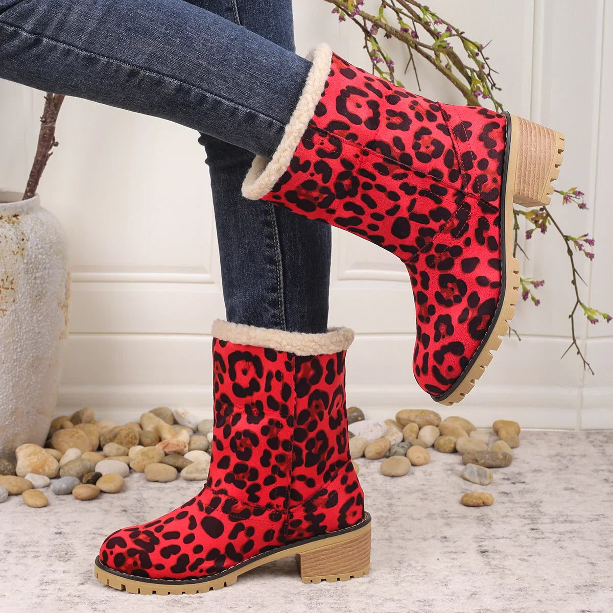 Women's Winter Snow Boots – Warm Comfortable Outdoor Shoes